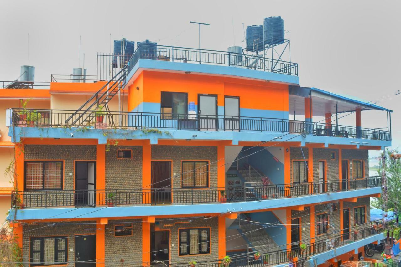 Hotel Direction Покхара Экстерьер фото